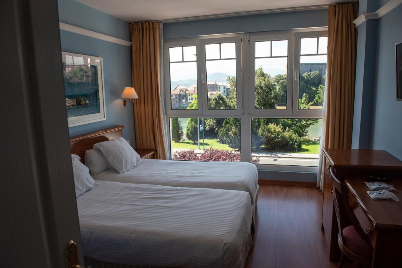 Hotel Faro De San Vicente Сан-Вісенте-де-ла-Баркера Екстер'єр фото