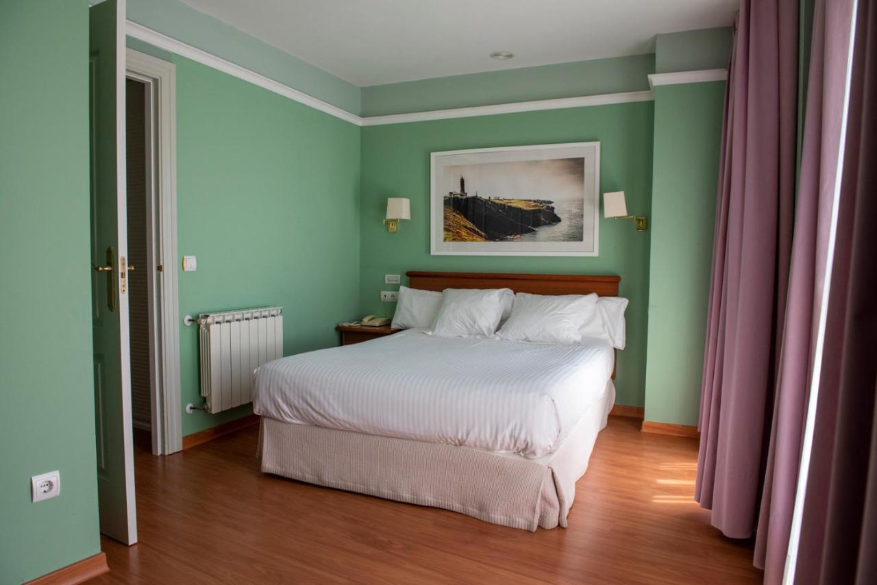 Hotel Faro De San Vicente Сан-Вісенте-де-ла-Баркера Екстер'єр фото