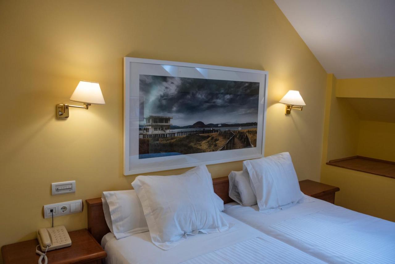 Hotel Faro De San Vicente Сан-Вісенте-де-ла-Баркера Екстер'єр фото