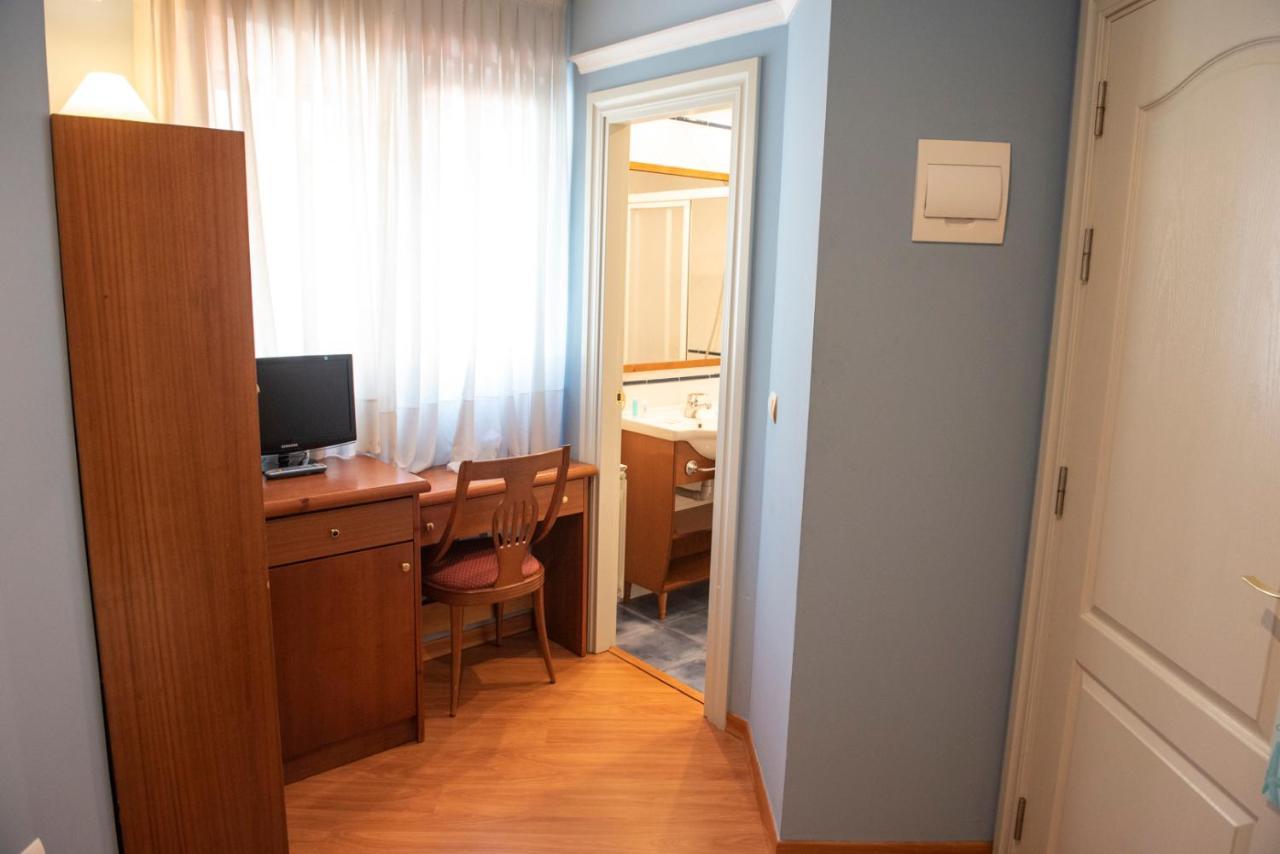 Hotel Faro De San Vicente Сан-Вісенте-де-ла-Баркера Екстер'єр фото