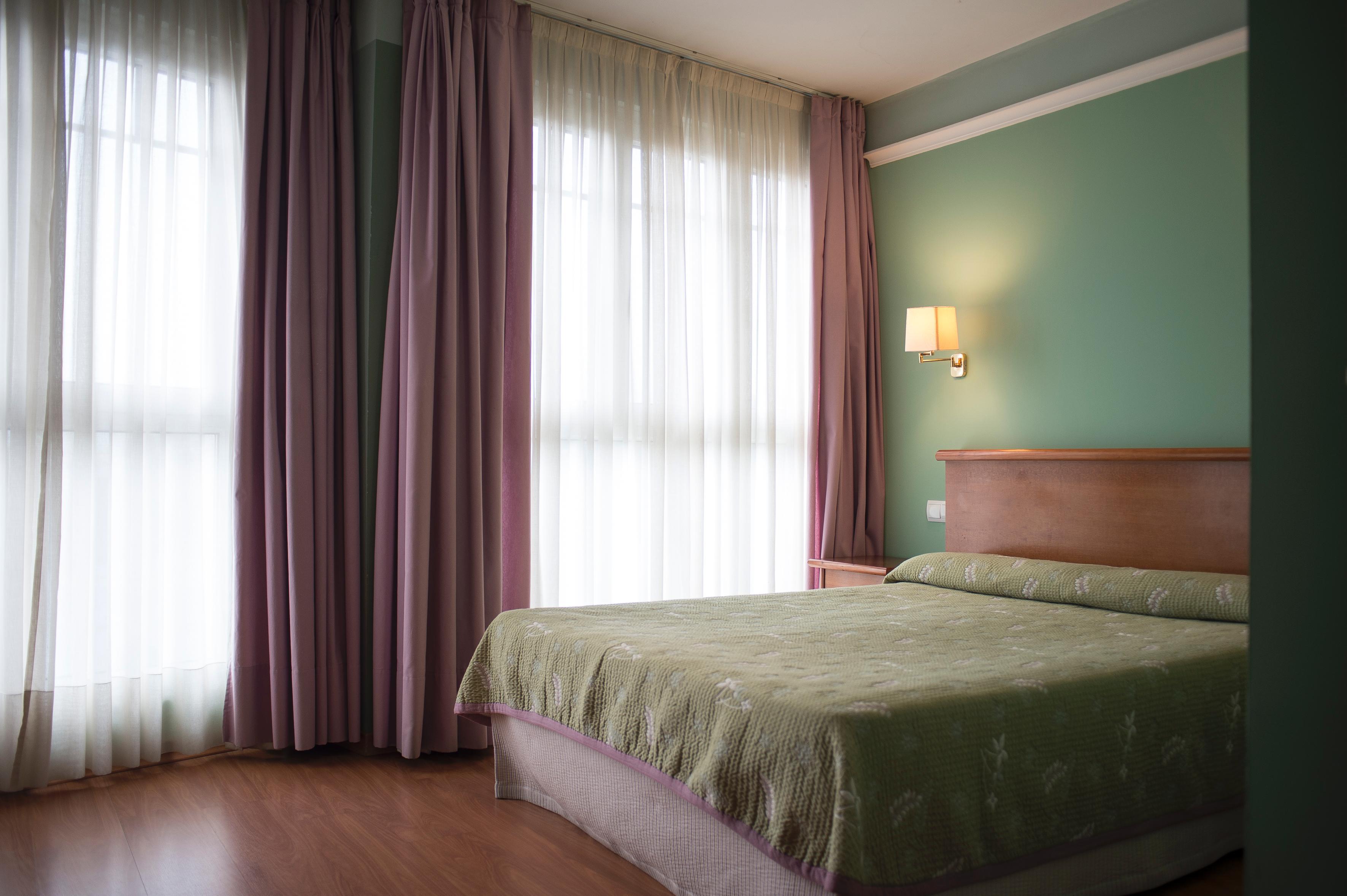 Hotel Faro De San Vicente Сан-Вісенте-де-ла-Баркера Екстер'єр фото