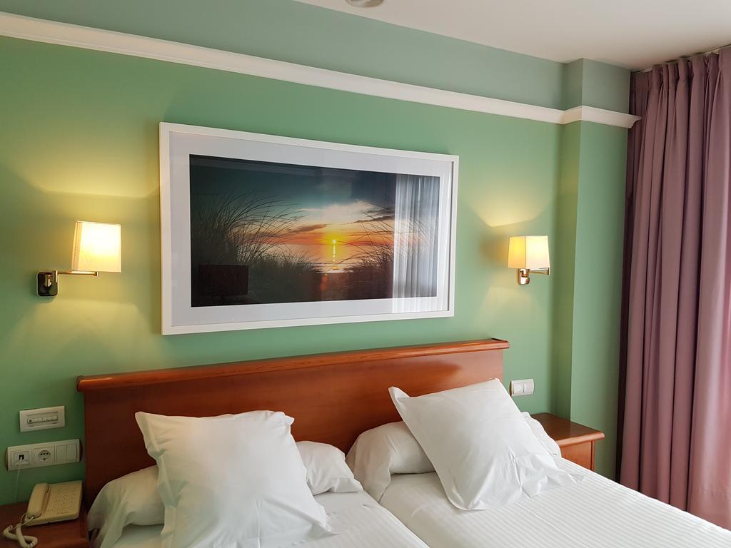 Hotel Faro De San Vicente Сан-Вісенте-де-ла-Баркера Екстер'єр фото